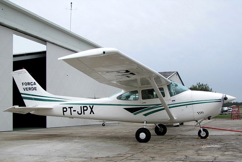 800px-aeronave_da_forca_verde
