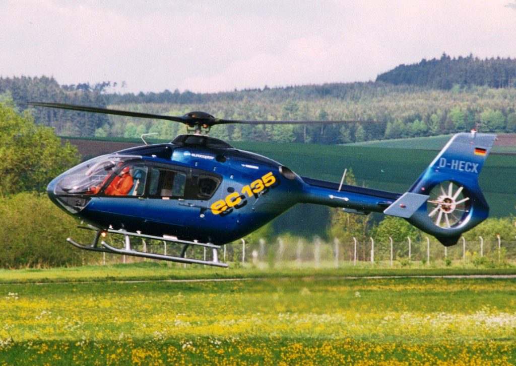 EC135