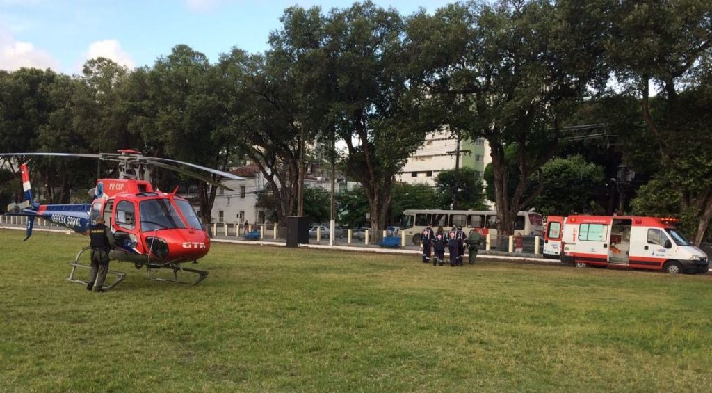 GTA-PE/SAMU transferem Policial Baleado de Caruaru para Recife