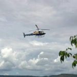 Helicóptero da Segurança Pública auxilia buscas ao corpo de homem que morreu na Serra do Carmo