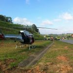 Águia 11 resgata vítima de capotamento na rodovia Carvalho Pinto