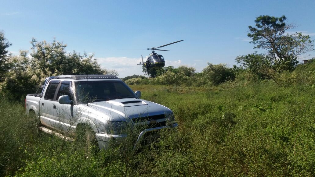 Equipe do helicóptero da Força Nacional localiza veículos roubados em Porto Alegre