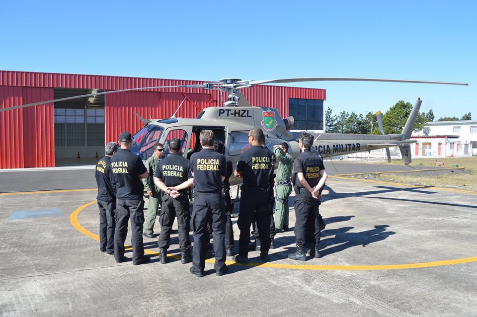Policias Federais realizam treinamento de observador aéreo na 5ª CIA do BAPM de Lages. Foto: Divulgação Polícia Militar.