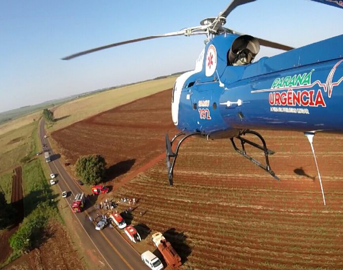 helicóptero “Saúde 03” do SAMU resgata vítima de acidente de trânsito na PR-492. Foto: Dr. Mauricio Lemos.