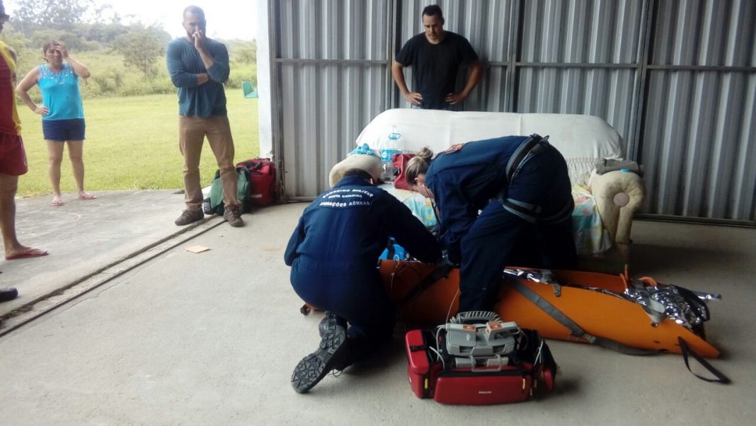 Equipe do Arcanjo 03 localiza e resgata piloto de ultraleve que se acidentou em Itapema