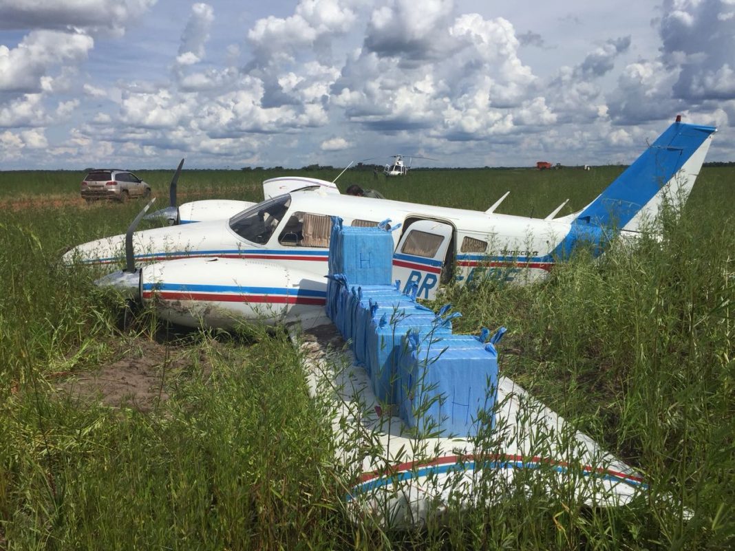 Ação conjunta entre FAB, PF e CIOPAER resulta em apreensão de aeronave com drogas