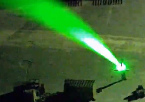 Homem-Laser-Helicóptero-Polícia-Flórida