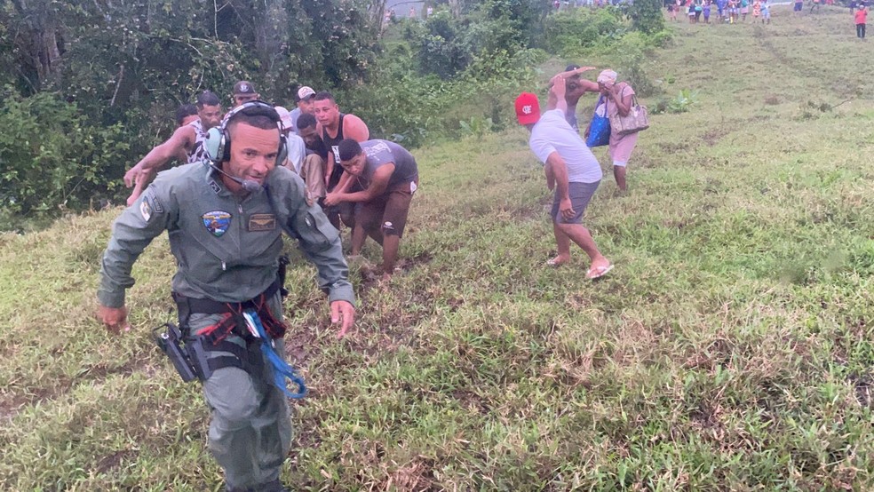 Militares do RN atuam em buscas e salvamentos na Bahia — Foto: Cedida