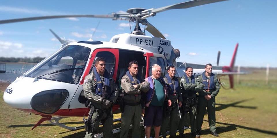 Helicóptero Águia foi acionado para fazer o resgate de um pescador perdido no Rio Grande (Reprodução / Rádio Povão)